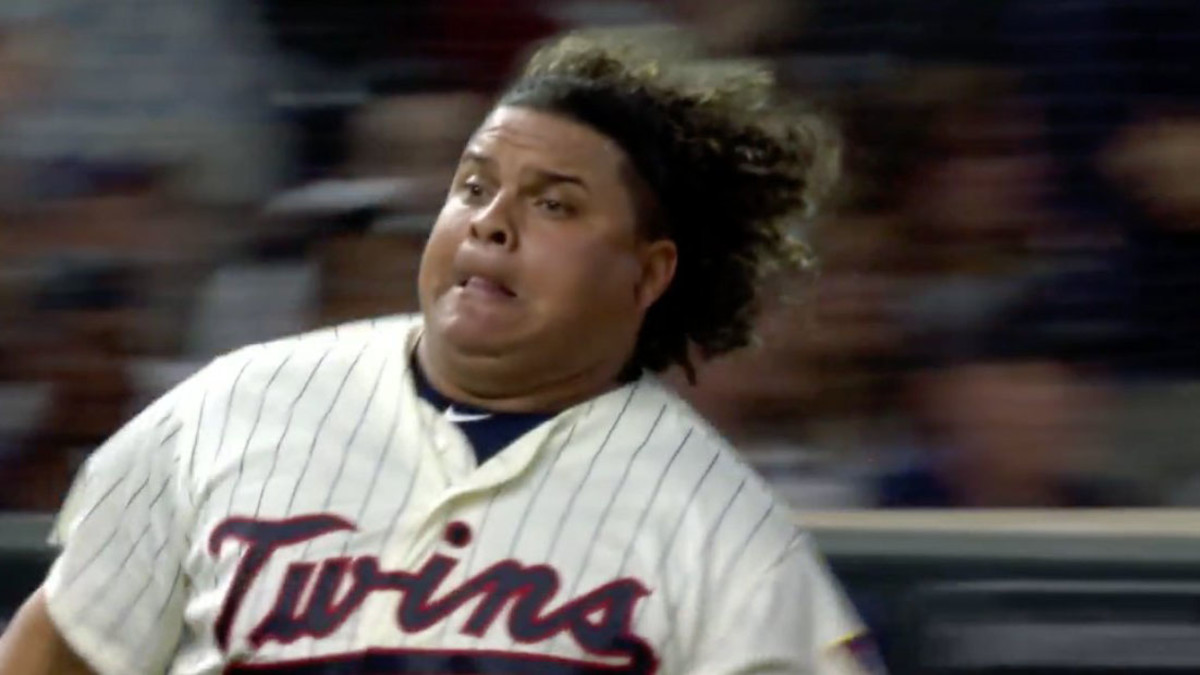tuesday-hot-clicks-willians-astudillo-score-video.jpg